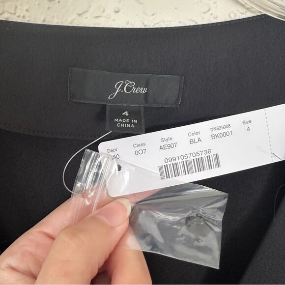 NWT J Crew Deep V Neck Button Front Satin Backed Crepe Black Top 4 - Picture 4 of 7